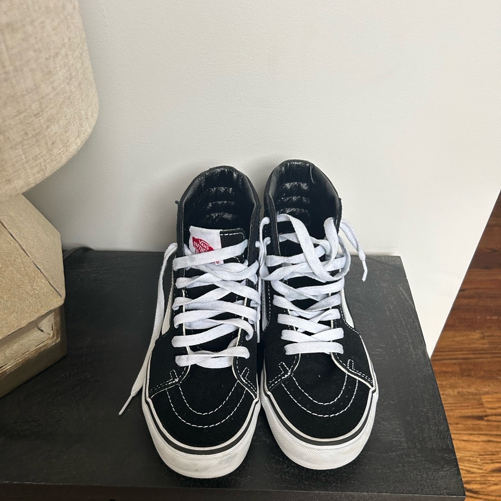 Vans Women’s Black High-Top Sneakers